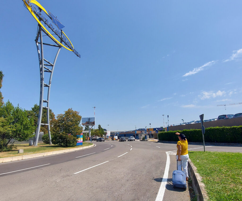 Aeroporto di Bologna supera il milione di passeggeri-2